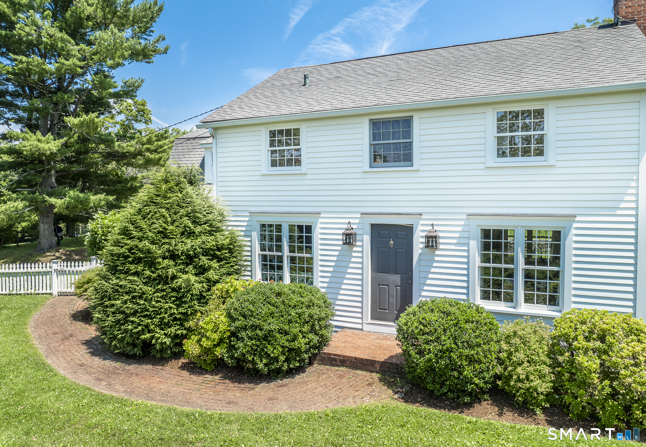 50 Warner Road Bridgewater, CT 06752 - Photo 5 of 27 a front view of a house with a garden
