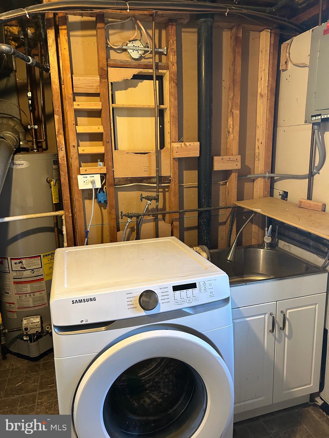 240 Purdue Avenue Pemberton, NJ 08068 - Photo 19 of 27 a utility room with dryer and washer