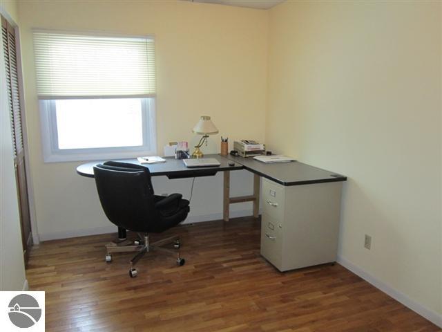 542 Bloomfield Road Traverse City, MI 49686 - Photo 28 of 33 1741429-27.JPG