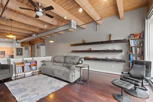 $215,000 | 612 Central Street, Unit 304, Kansas City, MO 64105
