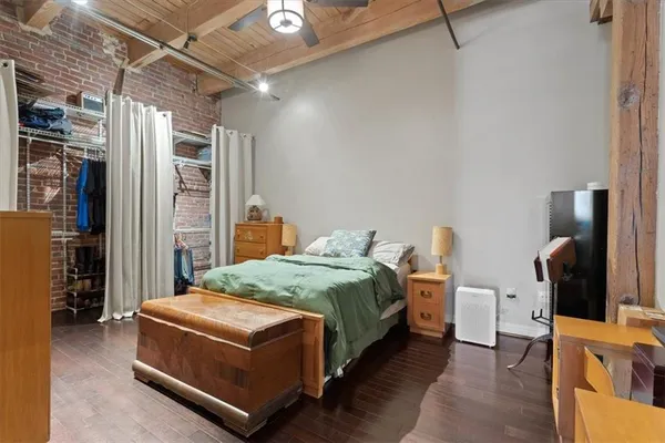 $215,000 | 612 Central Street, Unit 304, Kansas City, MO 64105