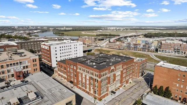 $249,500 | 612 Central Street, Unit 304, Kansas City, MO 64105