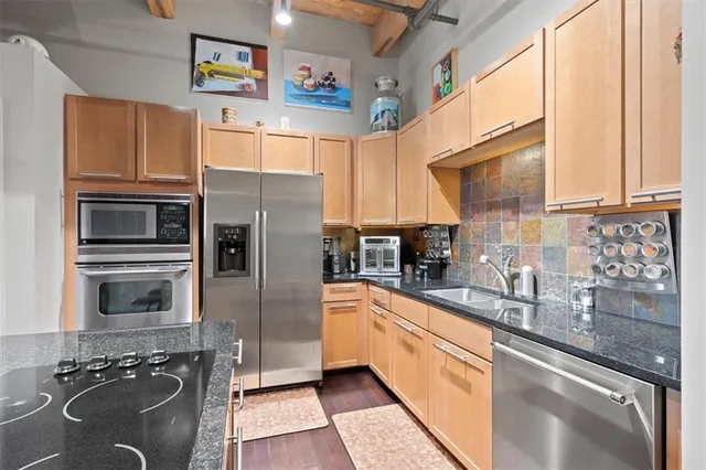 $249,500 | 612 Central Street, Unit 304, Kansas City, MO 64105