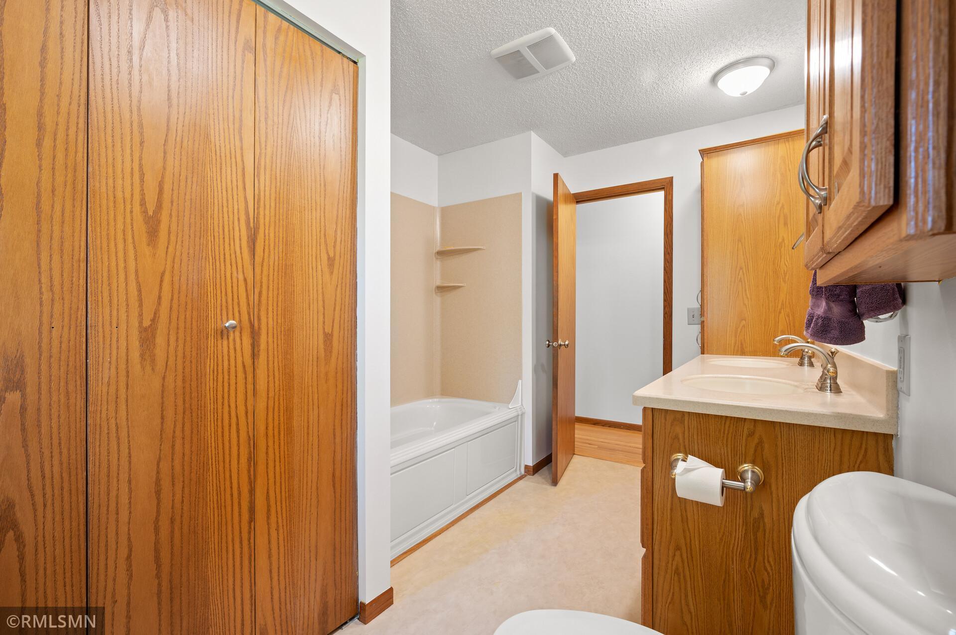 8457 Harkness Road Cottage Grove, MN 55016 - Photo 19 of 35 Gallery Image 19