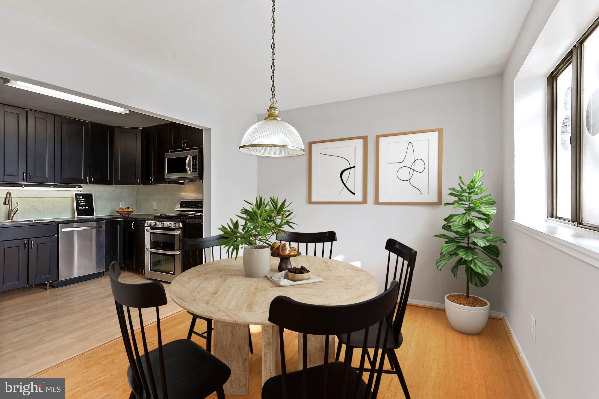 1645 Parkcrest Circle, Unit 100 Reston, VA 20190 - Photo 5 of 24 Spacious Dining Room