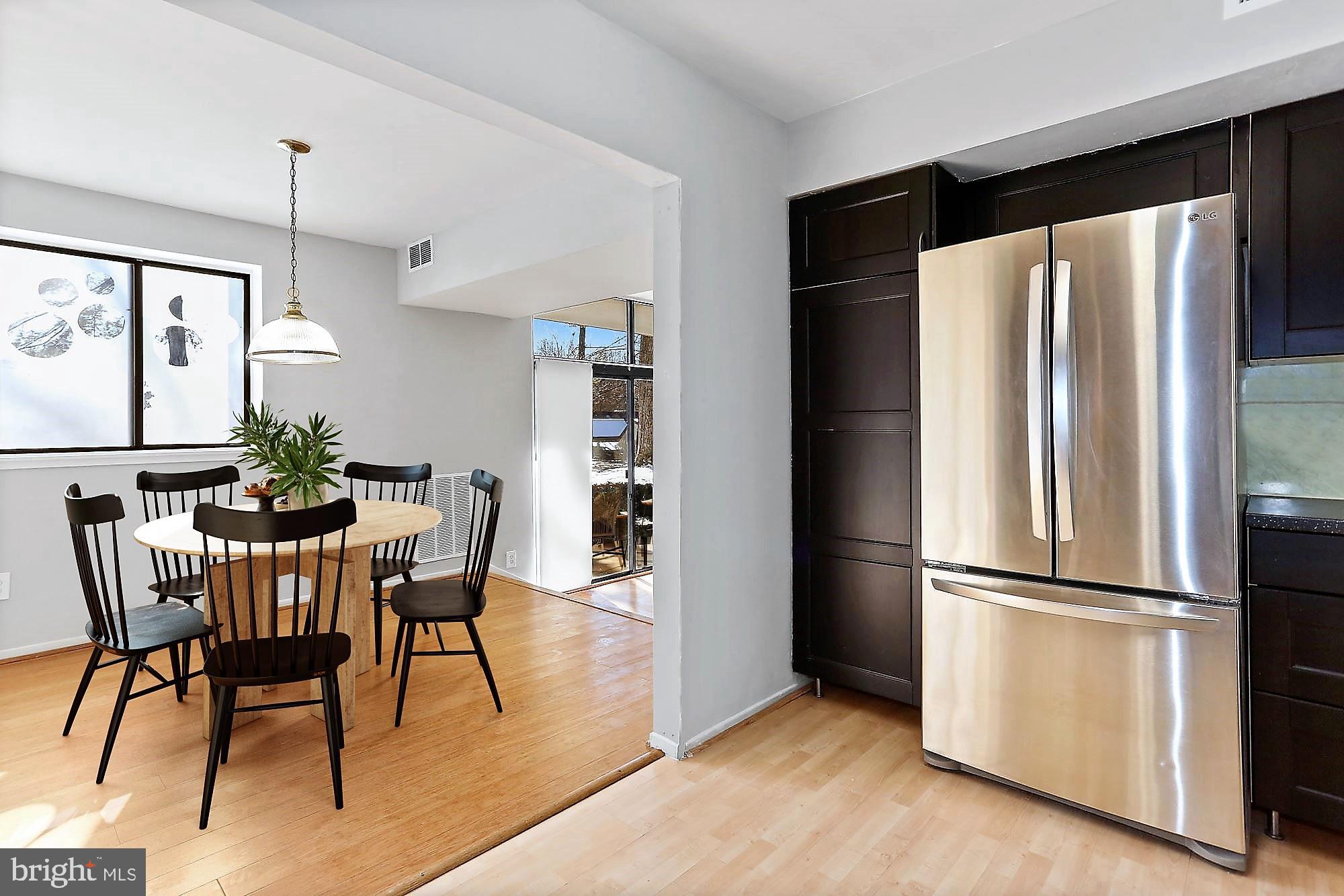 1645 Parkcrest Circle, Unit 100 Reston, VA 20190 - Photo 6 of 24