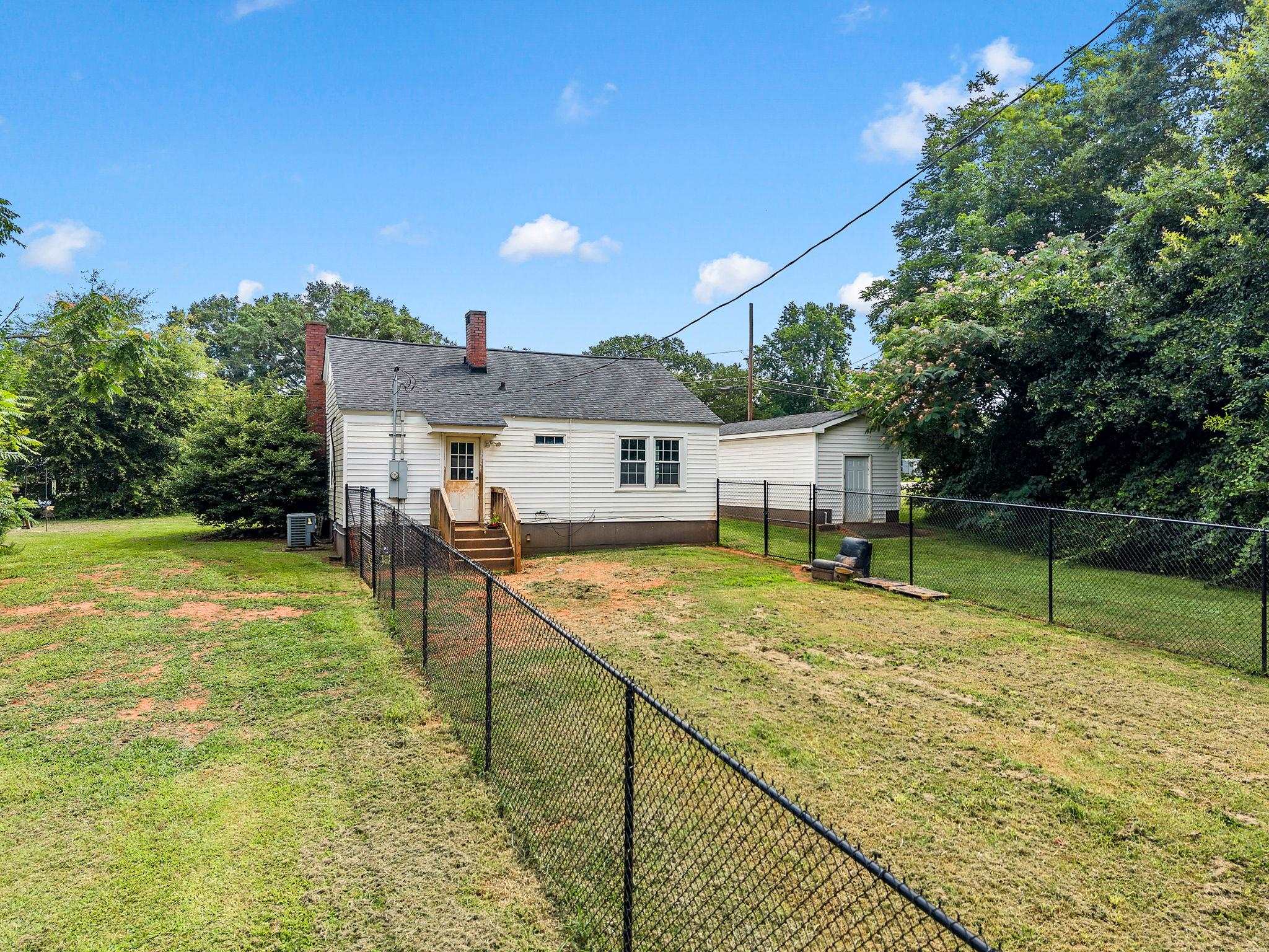 722 Syphrit Road Wellford, SC 29385 - Photo 28 of 30