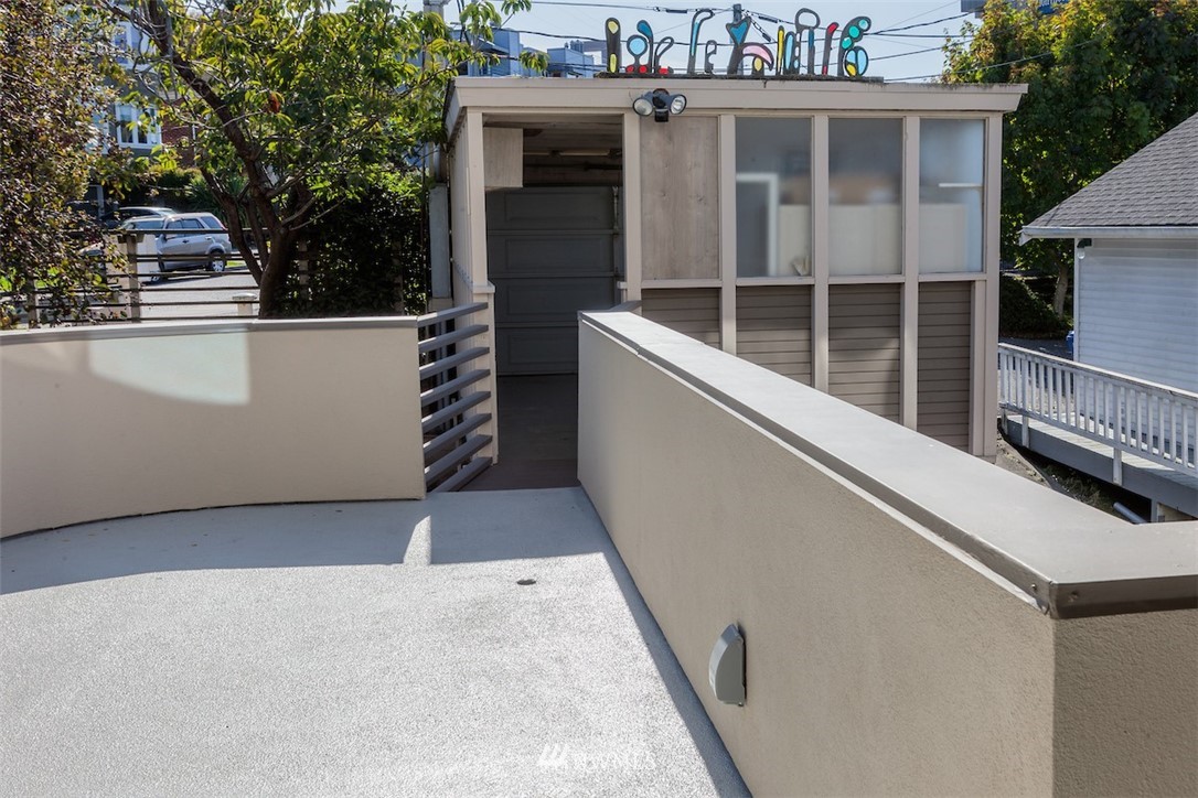 3201 Point Place Southwest, Unit 102 Seattle, WA 98116 - Photo 22 of 25 Gallery Image 22