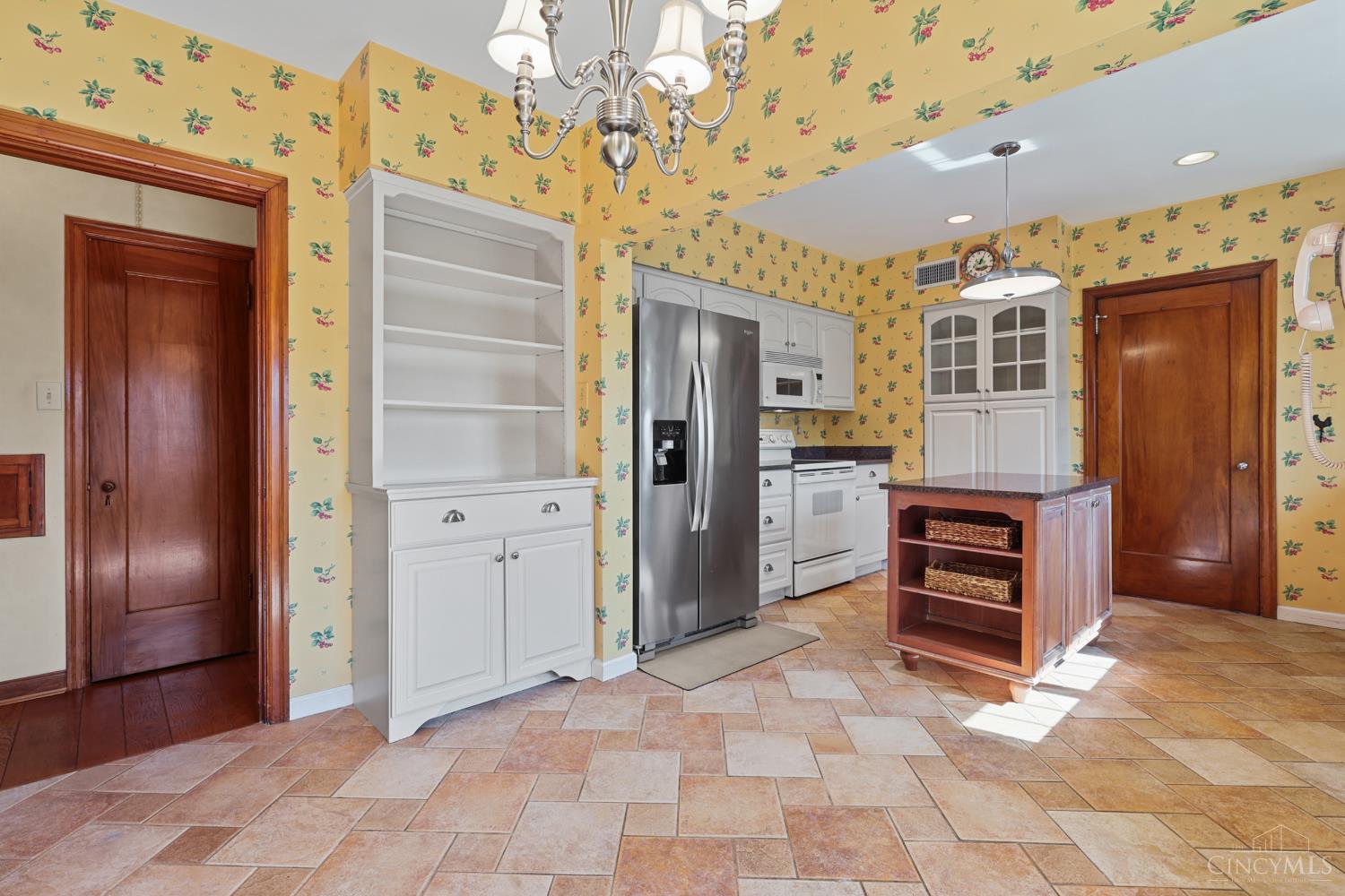 4527 Hanley Road Cincinnati, OH 45247 - Photo 23 of 83
