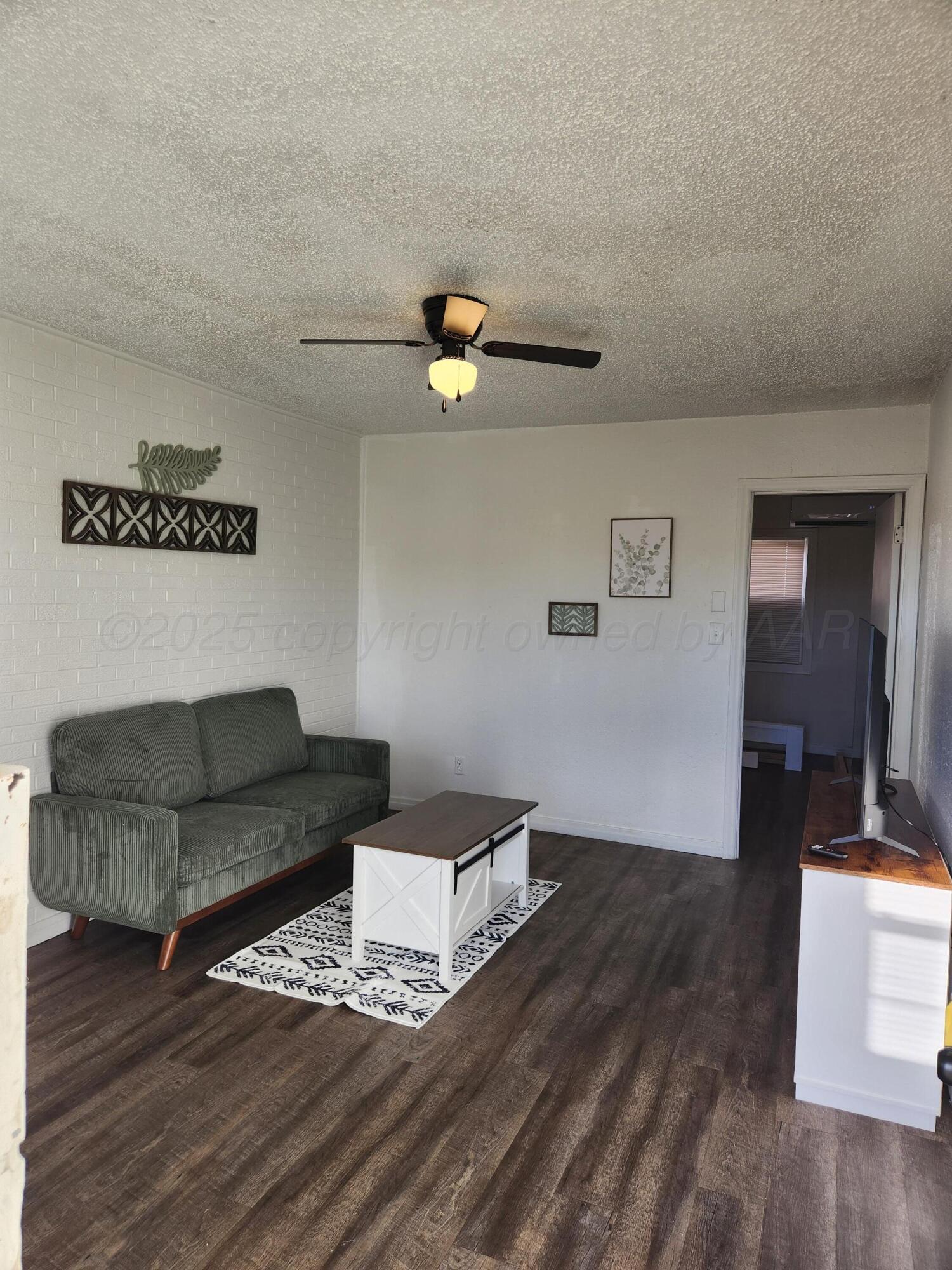 815-4 Deahl Street Borger, TX 79007 - Photo 2 of 6 LIVING AREA