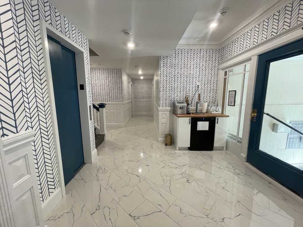 41 Edgerly Road, Unit 37 Boston, MA 02115 - Photo 10 of 12