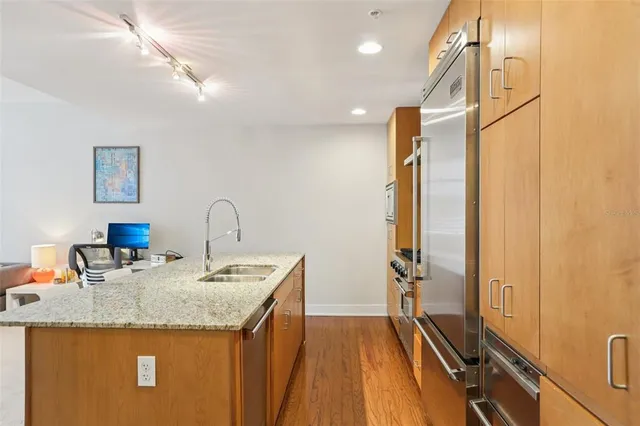 $329,900 | 1120 East Kennedy Boulevard, Unit 730, Tampa, FL 33602