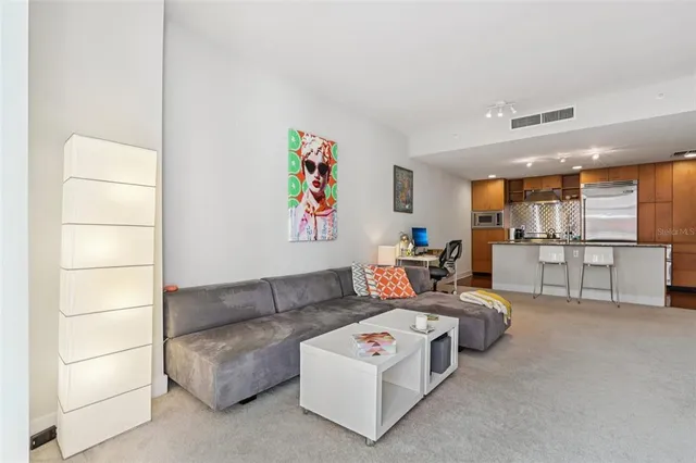 $329,900 | 1120 East Kennedy Boulevard, Unit 730, Tampa, FL 33602