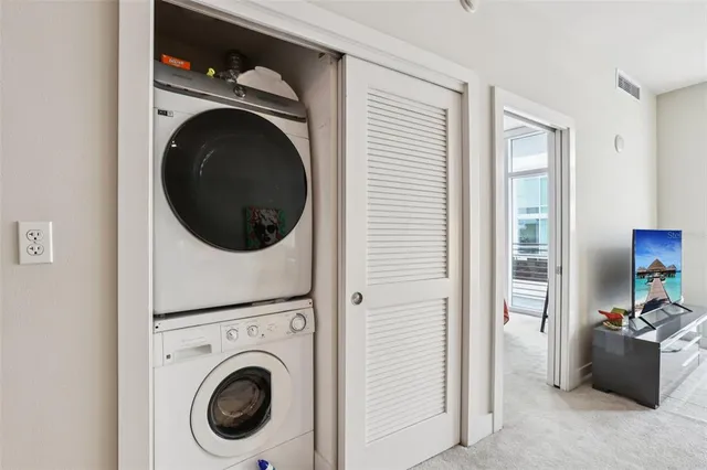 $329,900 | 1120 East Kennedy Boulevard, Unit 730, Tampa, FL 33602