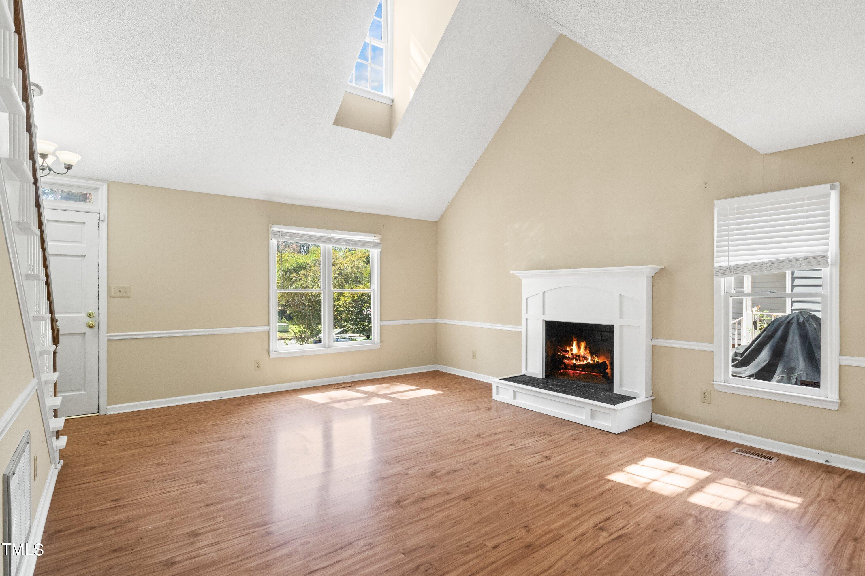 4625 Thurmount Place Raleigh, NC 27604 - Photo 8 of 34 16-4625 Thurmount Pl20230320_0016