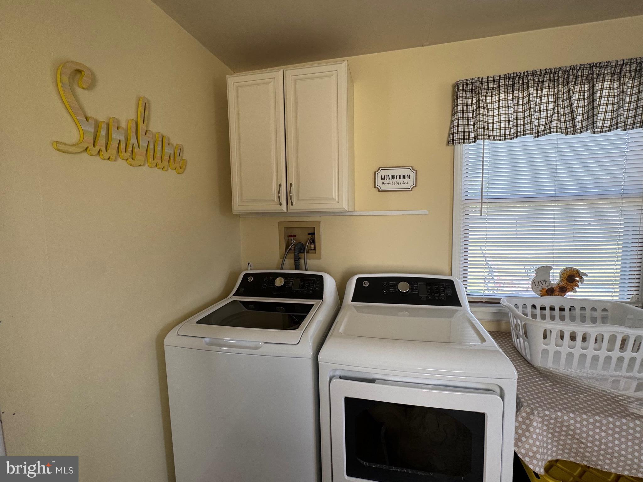 6101 Bethlehem Road Preston, MD 21655 - Photo 26 of 36 a utility room with dryer and washer