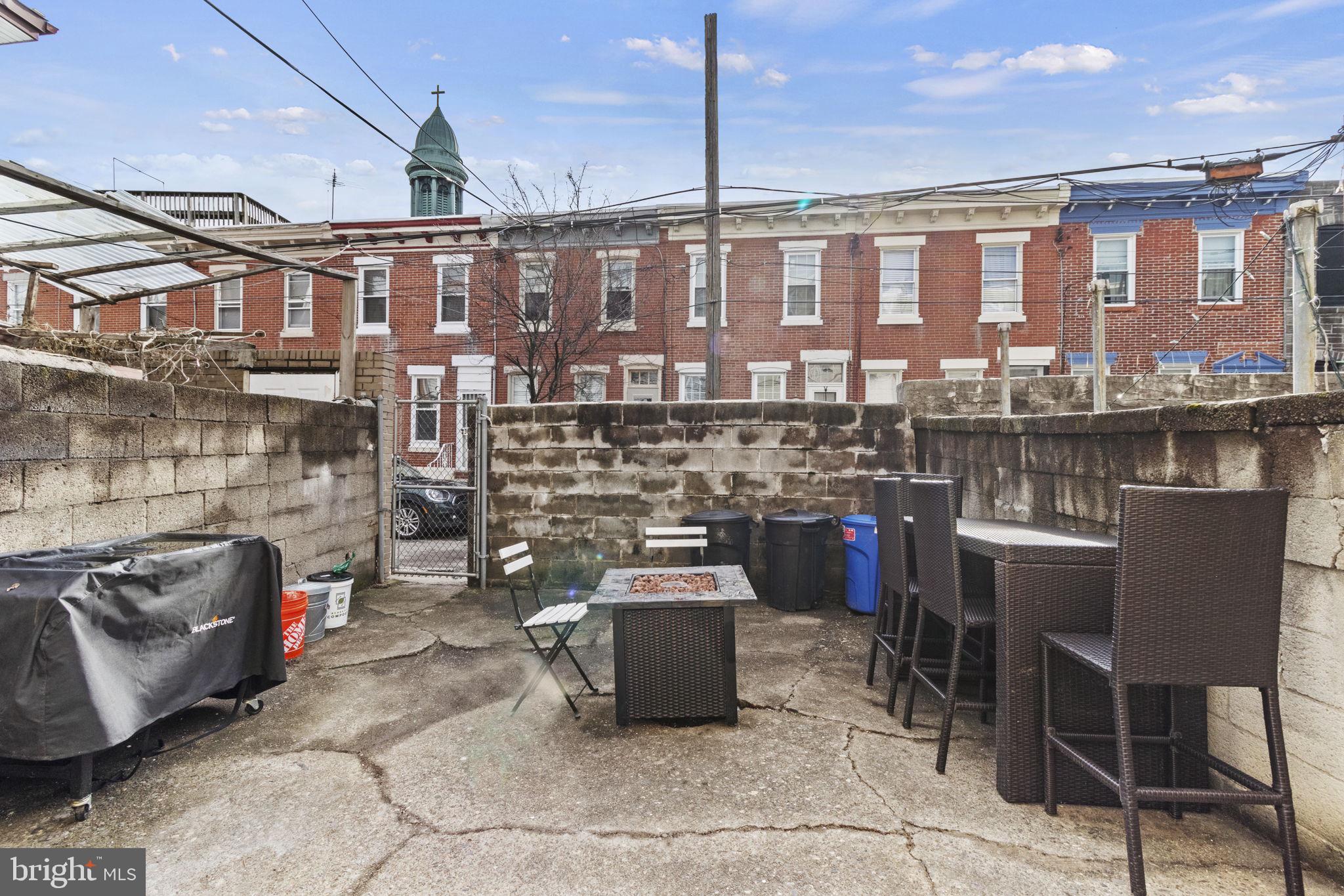 728 Christian Street, Unit 1 Philadelphia, PA 19147 - Photo 21 of 25 a city view with tall buildings