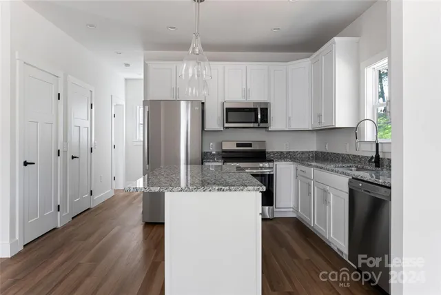 $2,850 | 228 Cherrywood Way, Asheville, NC 28806