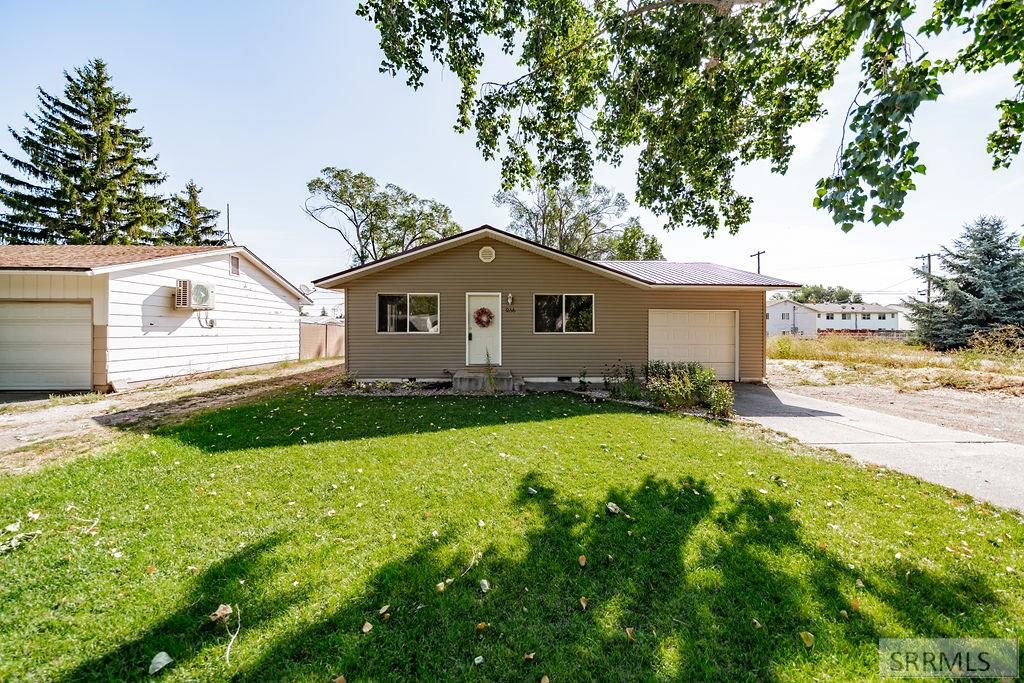 286 Rice Street Blackfoot, ID 83221 - Photo 2 of 41