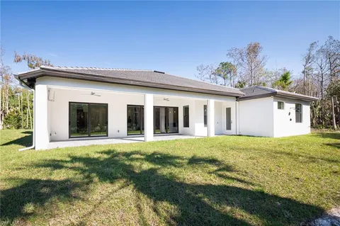 $2,195,000 | 5772 Green Boulevard, Naples, FL 34116