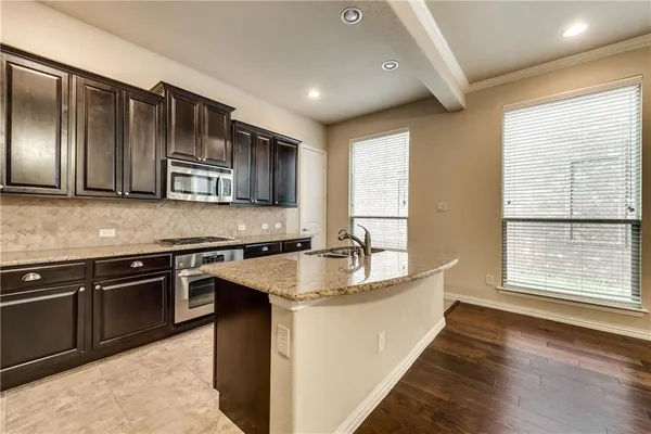 $3,250 | 2452 Embleton Drive, Lewisville, TX 75067