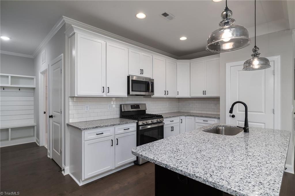 2054 Welden Ridge Road Kernersville, NC 27284 - Photo 13 of 39 Gallery Image 13