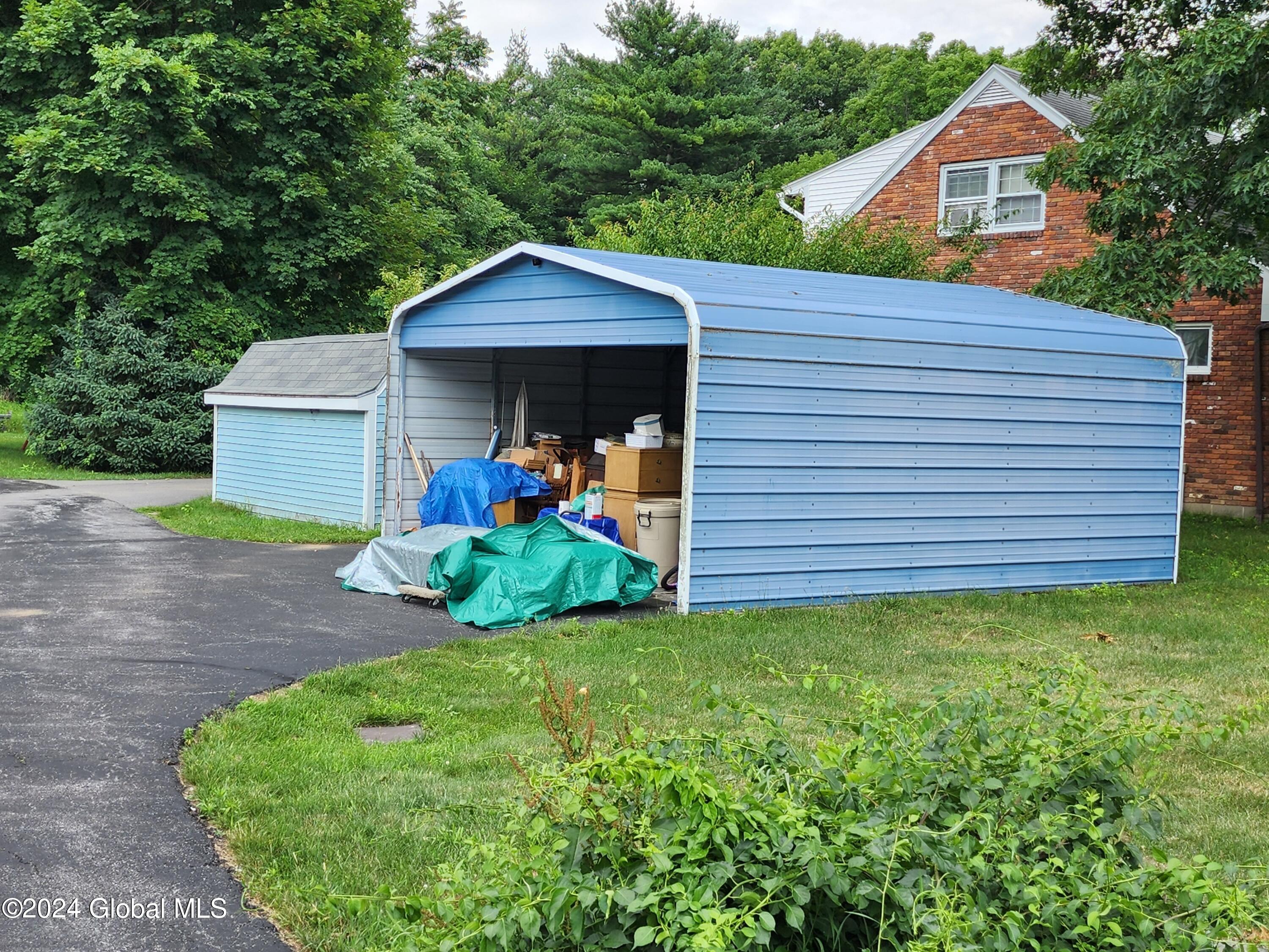 2805 Consaul Road Schenectady, NY 12304 - Photo 21 of 23 2805 Consaul Rd - Carport
