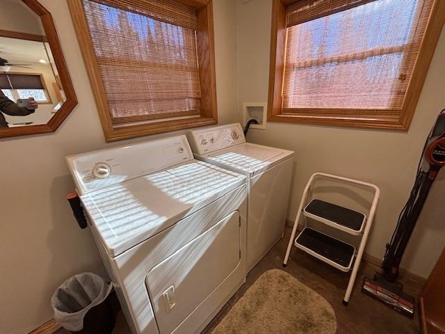 11452 Cooper Road Chisholm, MN 55719 - Photo 10 of 14 Washroom featuring independent washer and dryer and healthy amount of natural light