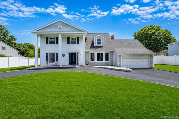 $739,990 | 5 Priscilla Avenue, Holtsville, NY 11742