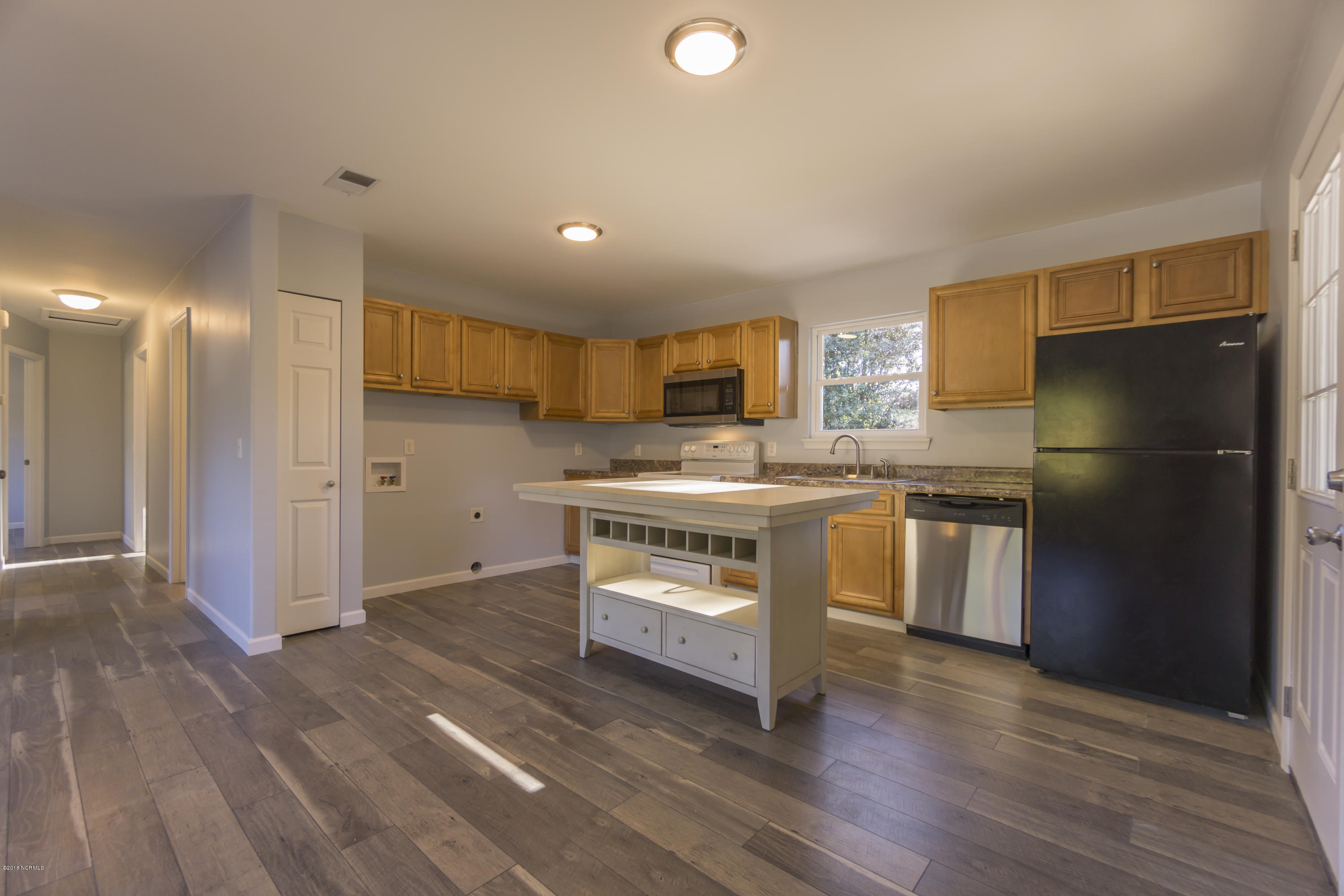 313 Lancaster Road Wilmington, NC 28409 - Photo 8 of 20 9