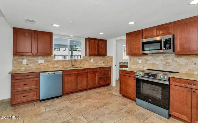 $1,049,900 | 10624 North 25th Street, Phoenix, AZ 85028