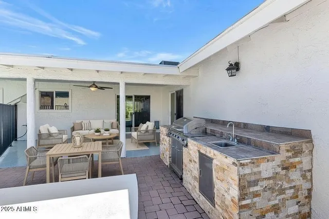 $1,049,900 | 10624 North 25th Street, Phoenix, AZ 85028