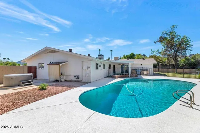 $1,049,900 | 10624 North 25th Street, Phoenix, AZ 85028