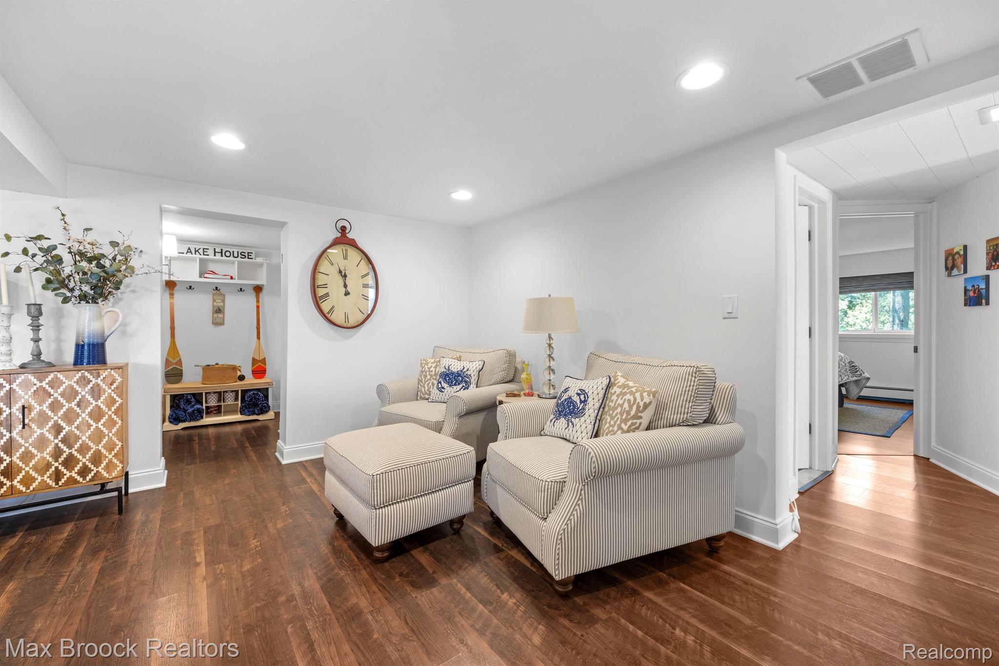 3970 Covert Road Waterford, MI 48328 - Photo 14 of 46 Gallery Image 14