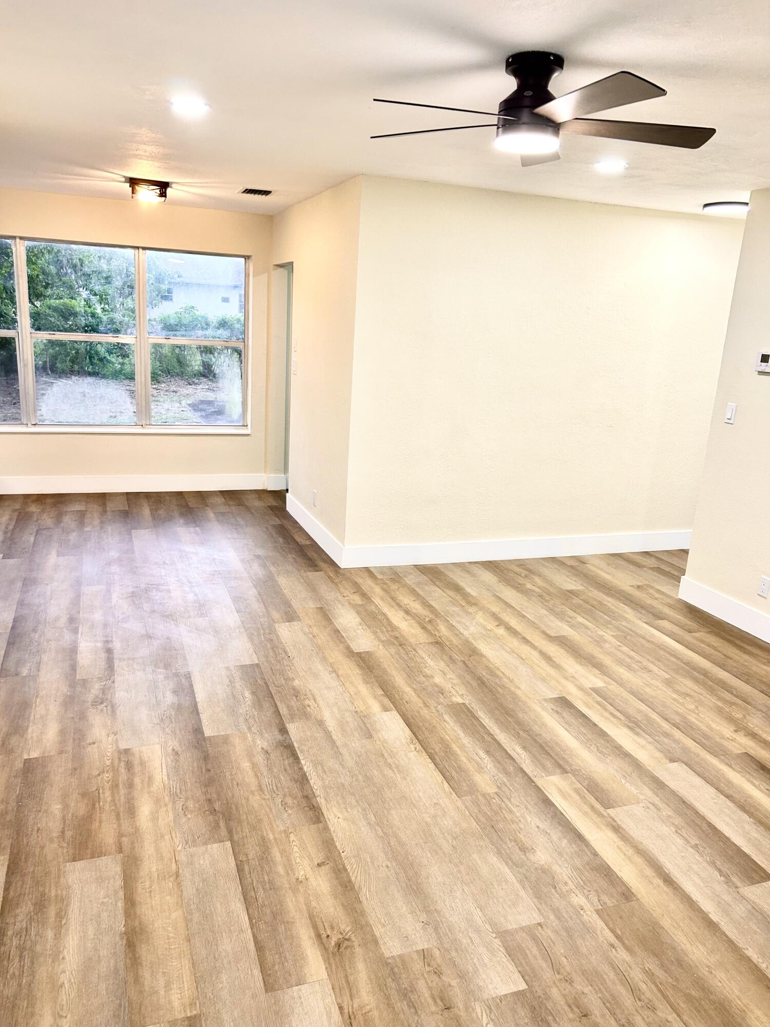 1210 West 26th Court Riviera Beach, FL 33404 - Photo 3 of 17 IMG_8825