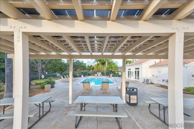 $680,000 | 2123 Fiori Drive, Vista, CA 92084