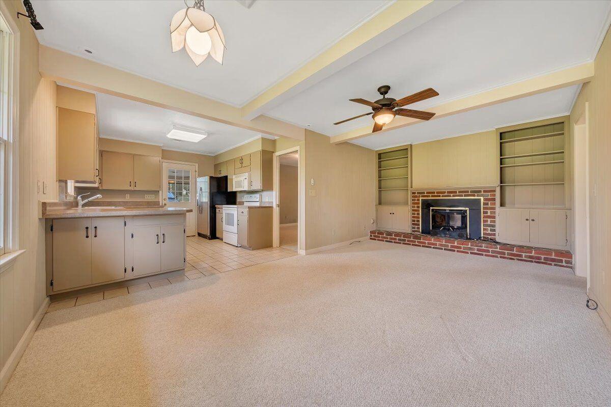 4118 Keagy Road Roanoke, VA 24018 - Photo 17 of 39 Family Room and Kitchen Areas