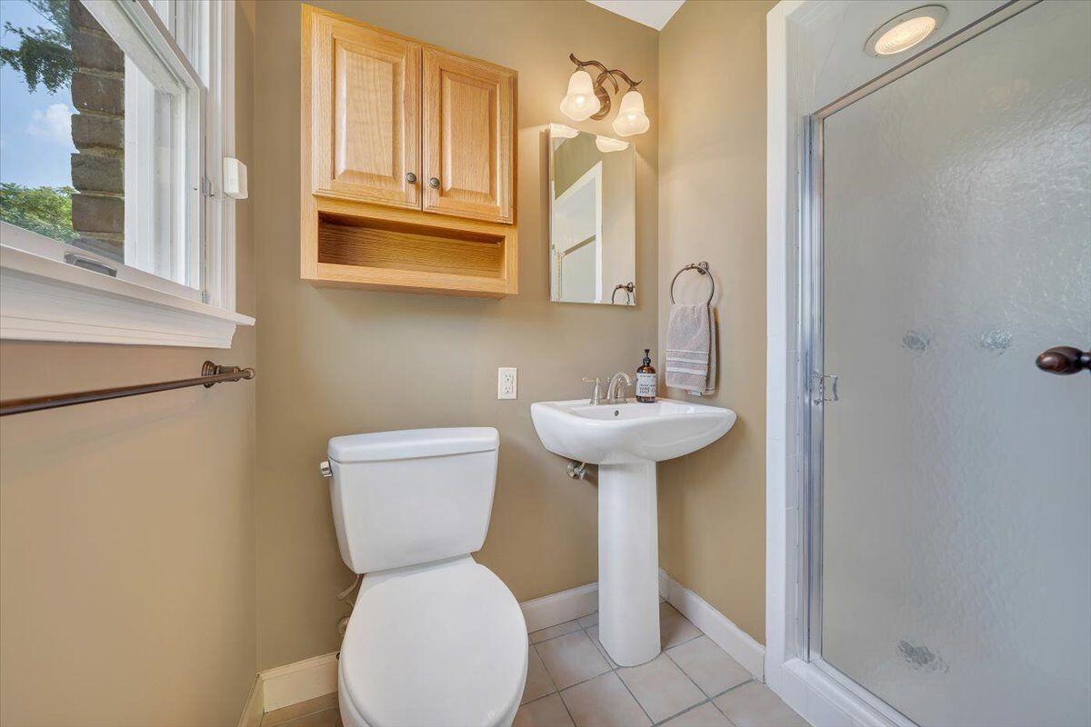 4118 Keagy Road Roanoke, VA 24018 - Photo 30 of 39 Master Ensuite