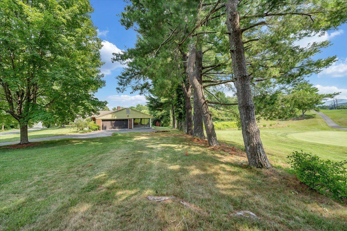 4118 Keagy Road Roanoke, VA 24018 - Photo 33 of 39 Acreage with Golf Course on the Right