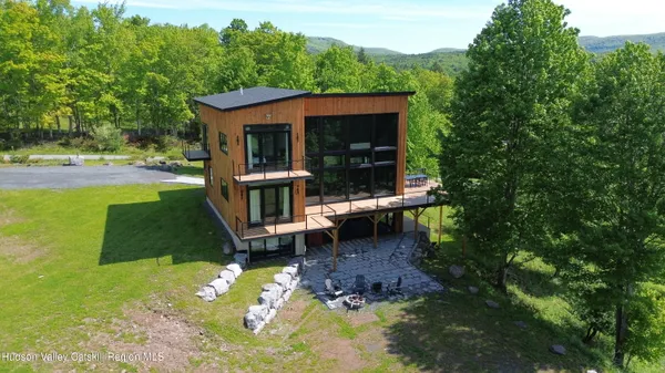 $1,899,000 | 4 Goff Road, Windham, NY 12496