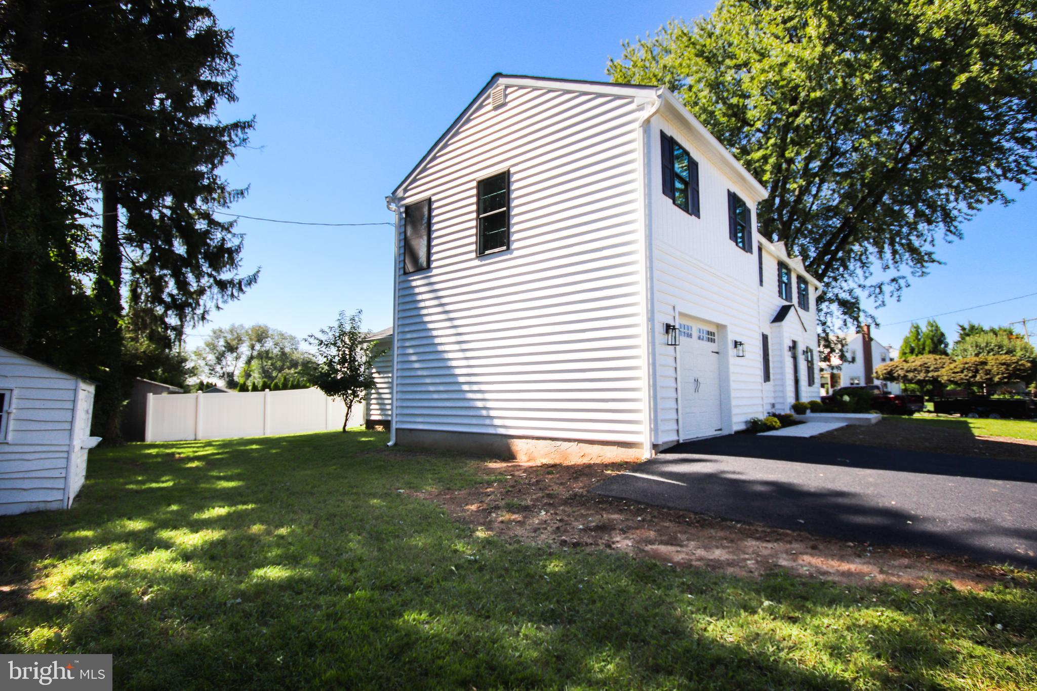 1401 Norman Road Havertown, PA 19083 - Photo 5 of 72
