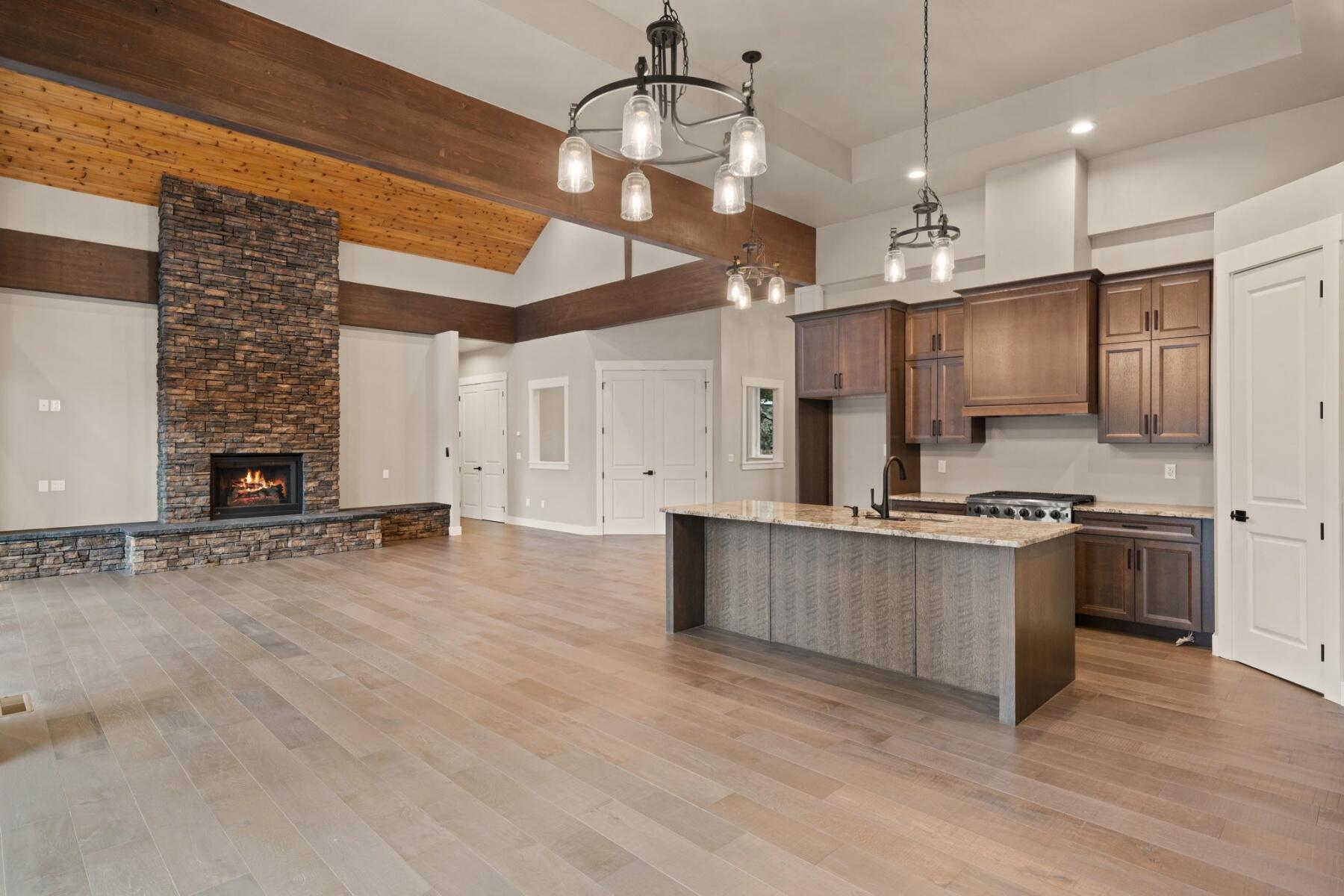 60201 Sunset View Drive Bend, OR 97702 - Photo 17 of 51 batch_14-web-or-mls-Riley Visuals-13