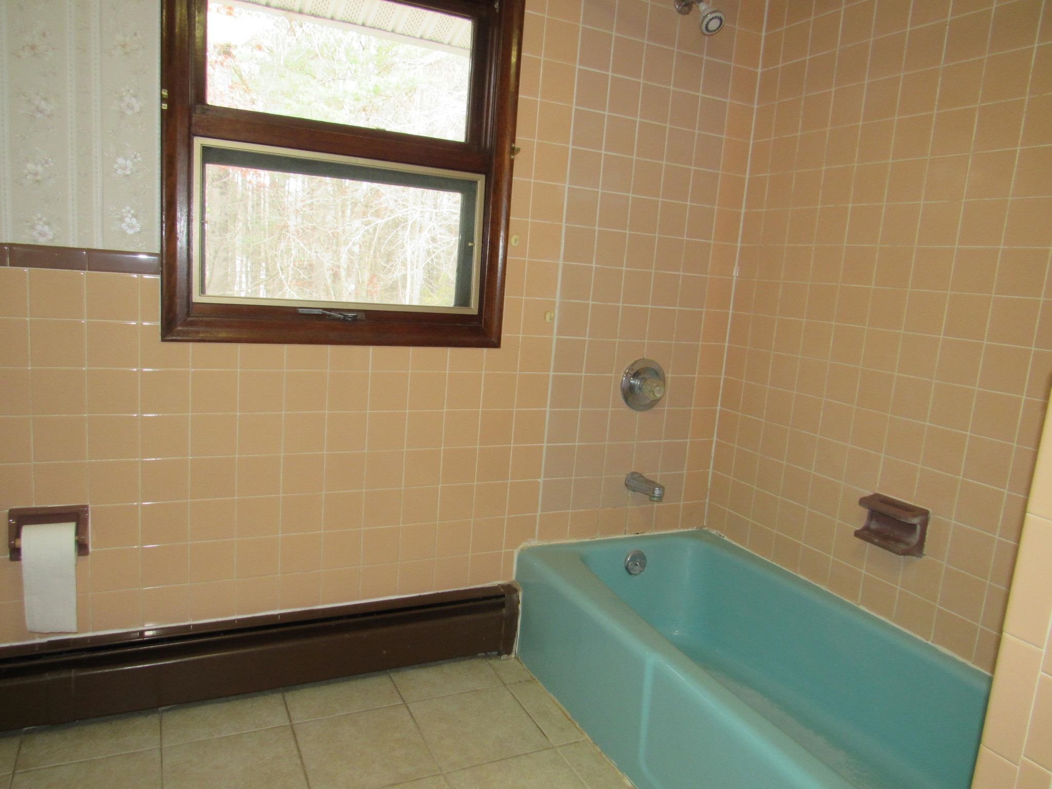 3 Sycamore Avenue Salem, NH 03079 - Photo 16 of 37