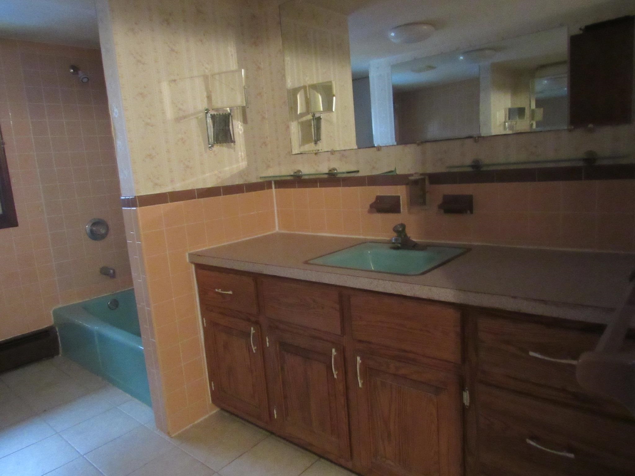 3 Sycamore Avenue Salem, NH 03079 - Photo 32 of 37