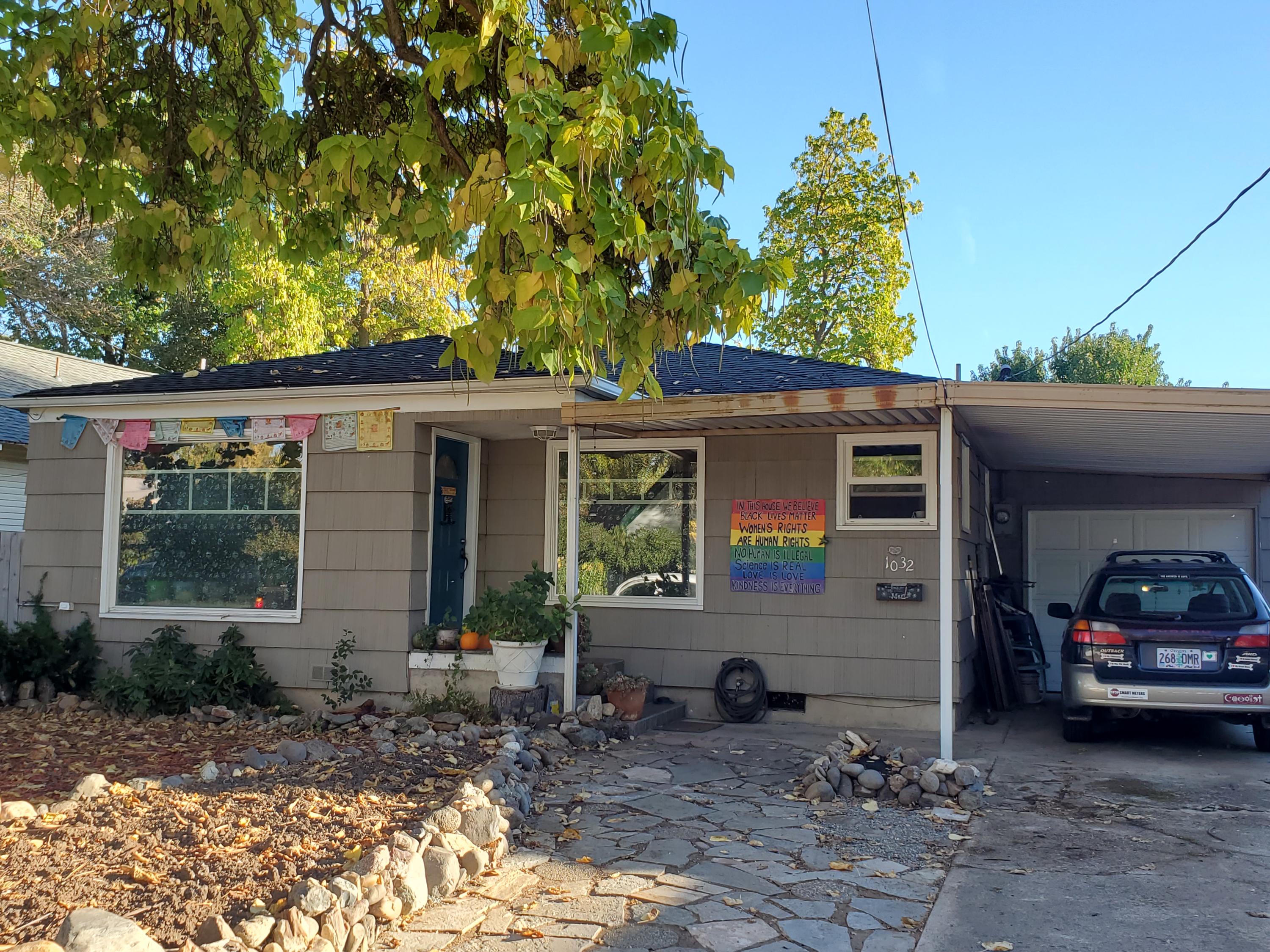 1032 Reddy Avenue Medford, OR 97504 - Photo 1 of 20 Front of 1032 Reddy
