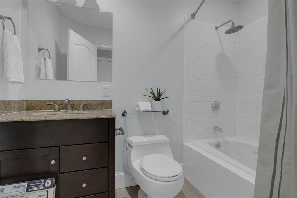 89 Winthrop Road, Unit 3 Brookline, MA 02445 - Photo 19 of 40