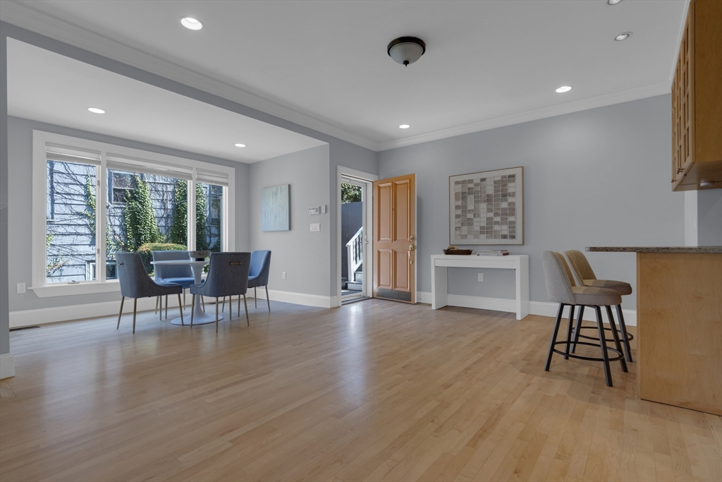 89 Winthrop Road, Unit 3 Brookline, MA 02445 - Photo 7 of 40