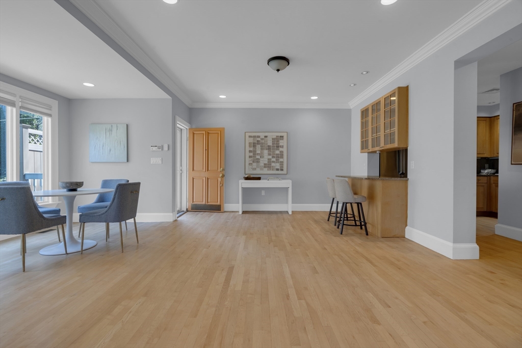 89 Winthrop Road, Unit 3 Brookline, MA 02445 - Photo 8 of 40