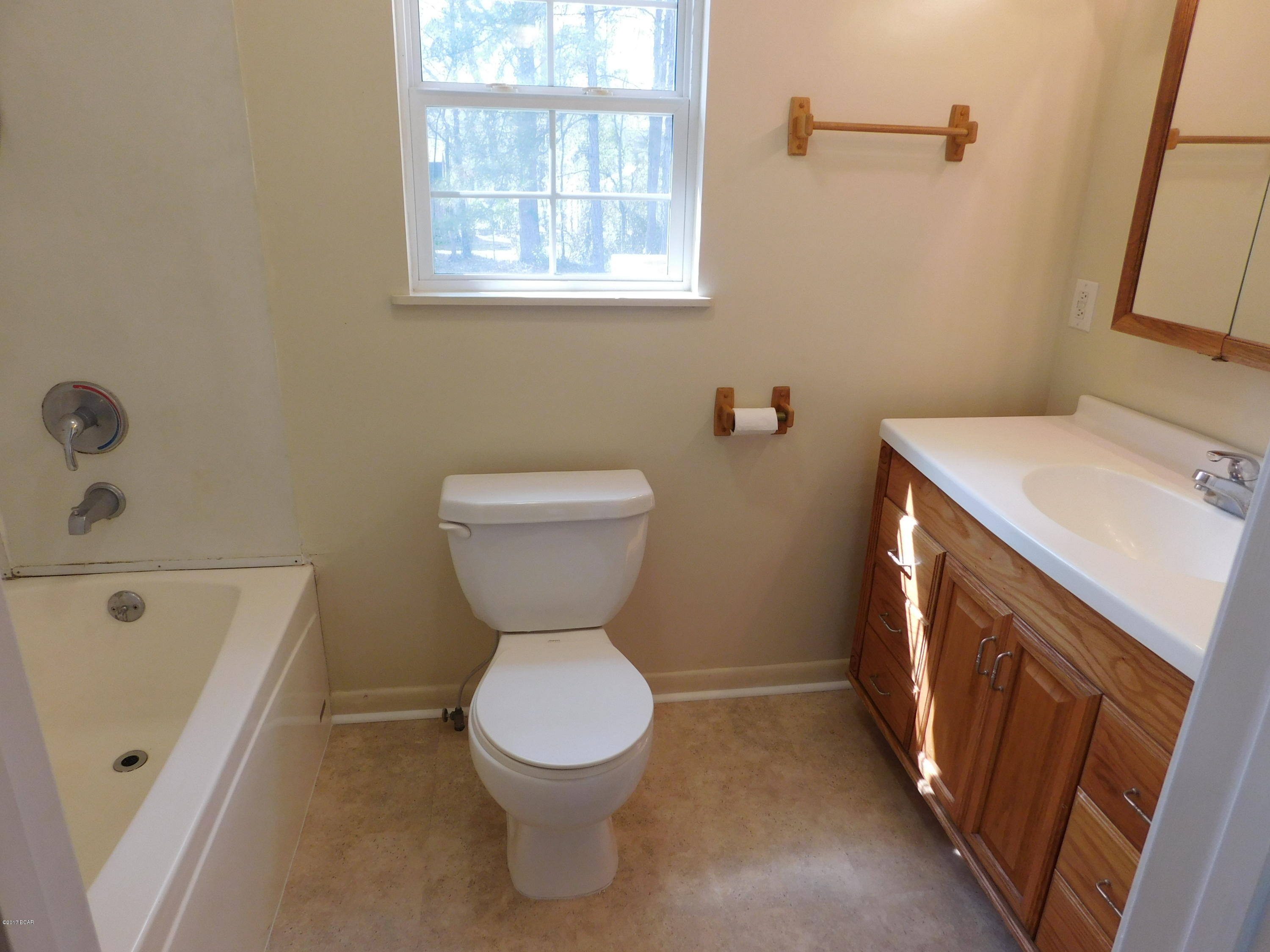 682 Main Street Chipley, FL 32428 - Photo 7 of 16 Gallery Image 7