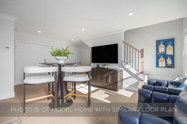 $1,200,000 | 710 Turnock Street, South Bend, IN 46617